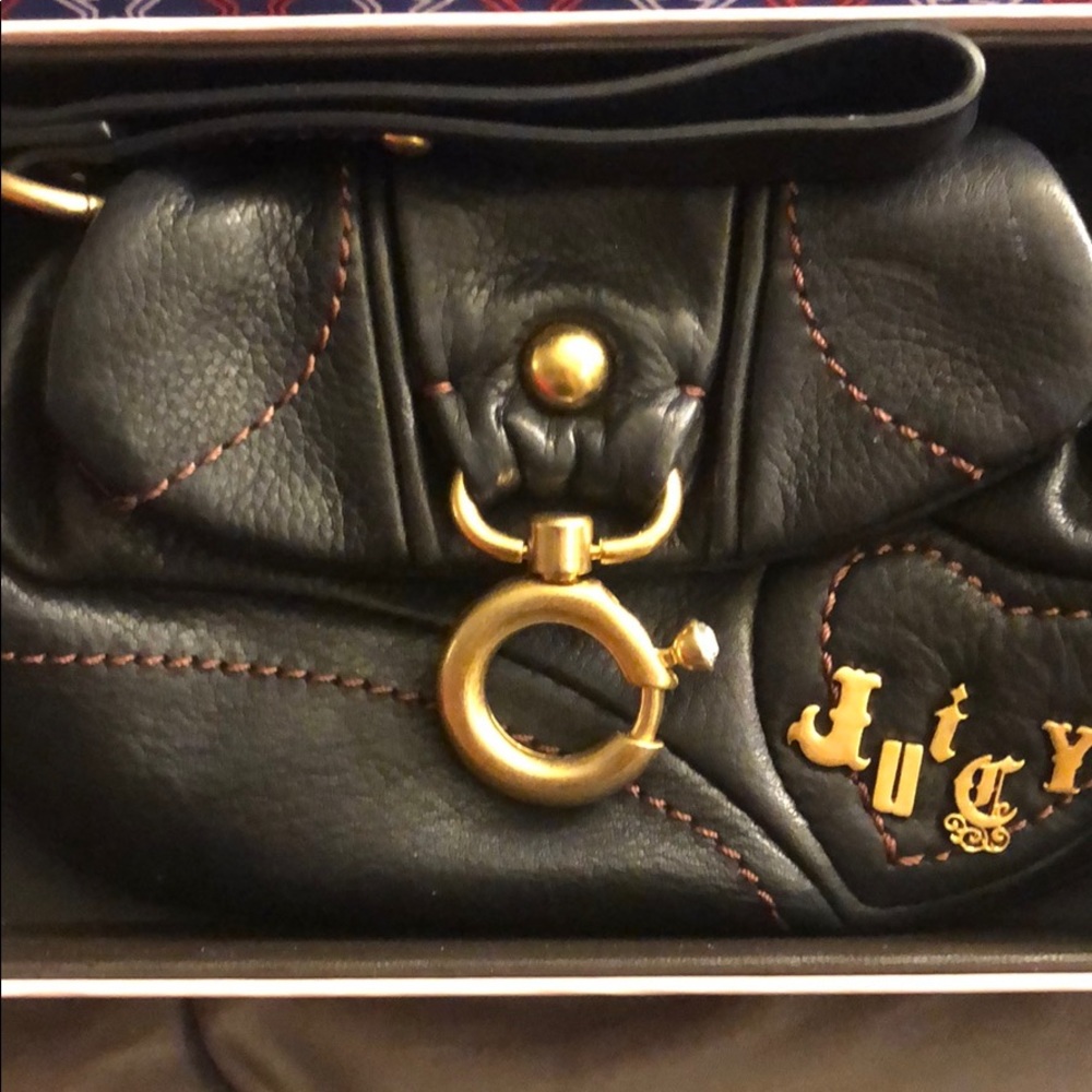 New juicy couture wristlet